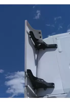 FREIGHTLINER CASCADIA 125 CAB EXTENSION