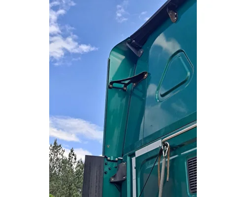 FREIGHTLINER CASCADIA 125 CAB EXTENSION