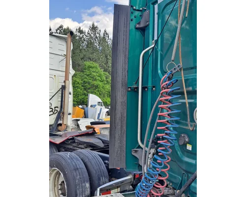 FREIGHTLINER CASCADIA 125 CAB EXTENSION