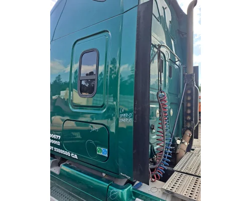 FREIGHTLINER CASCADIA 125 CAB EXTENSION