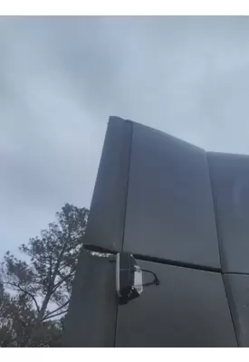 FREIGHTLINER CASCADIA 125 CAB EXTENSION