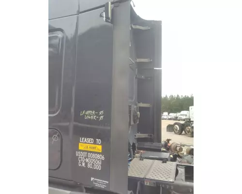 FREIGHTLINER CASCADIA 125 CAB EXTENSION