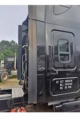 FREIGHTLINER CASCADIA 125 CAB EXTENSION