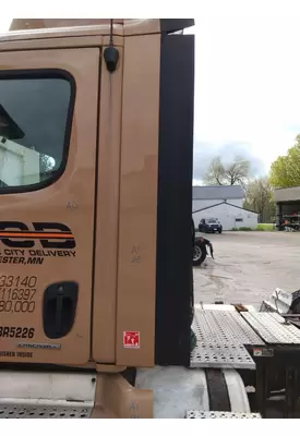 FREIGHTLINER CASCADIA 125 CAB EXTENSION
