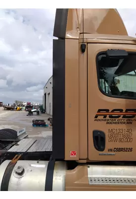 FREIGHTLINER CASCADIA 125 CAB EXTENSION