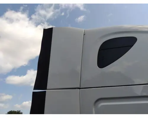 FREIGHTLINER CASCADIA 125 CAB EXTENSION