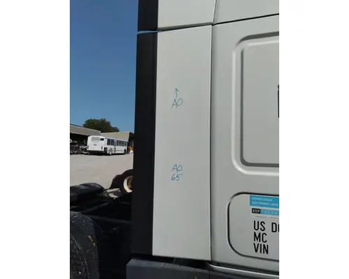 FREIGHTLINER CASCADIA 125 CAB EXTENSION
