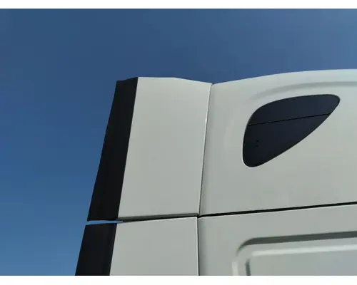FREIGHTLINER CASCADIA 125 CAB EXTENSION