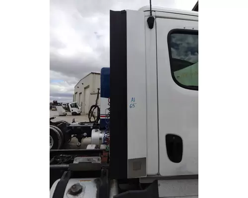 FREIGHTLINER CASCADIA 125 CAB EXTENSION