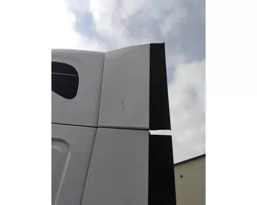 FREIGHTLINER CASCADIA 125 CAB EXTENSION