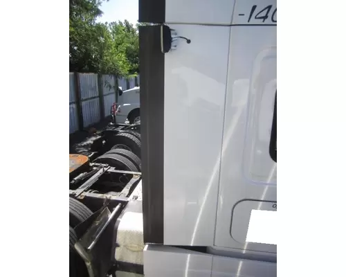 FREIGHTLINER CASCADIA 125 CAB EXTENSION