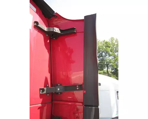 FREIGHTLINER CASCADIA 125 CAB EXTENSION