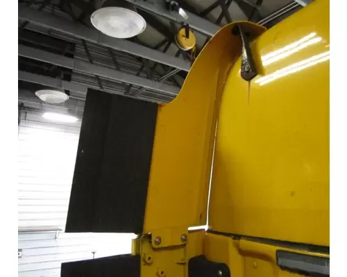 FREIGHTLINER CASCADIA 125 CAB EXTENSION
