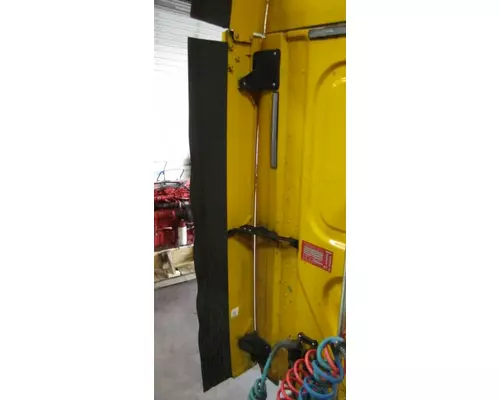 FREIGHTLINER CASCADIA 125 CAB EXTENSION