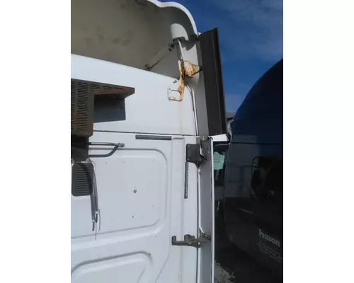 FREIGHTLINER CASCADIA 125 CAB EXTENSION