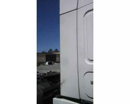 FREIGHTLINER CASCADIA 125 CAB EXTENSION