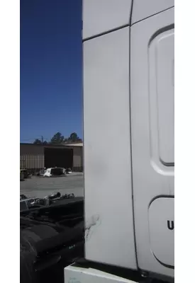 FREIGHTLINER CASCADIA 125 CAB EXTENSION