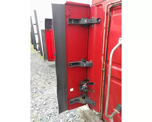 FREIGHTLINER CASCADIA 125 CAB EXTENSION