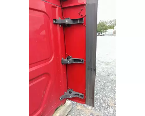 FREIGHTLINER CASCADIA 125 CAB EXTENSION