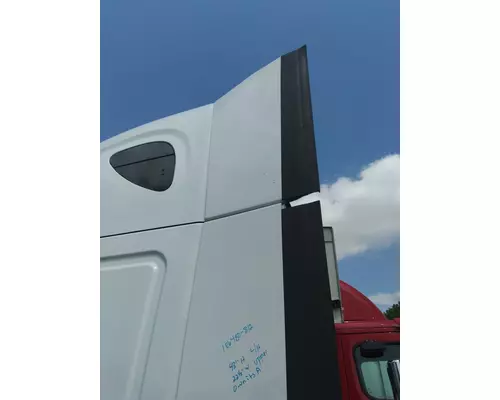 FREIGHTLINER CASCADIA 125 CAB EXTENSION