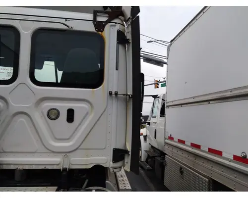 FREIGHTLINER CASCADIA 125 CAB EXTENSION