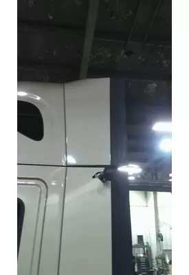 FREIGHTLINER CASCADIA 125 CAB EXTENSION