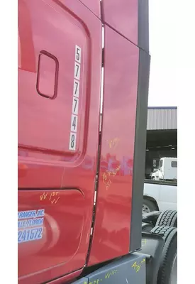 FREIGHTLINER CASCADIA 125 CAB EXTENSION