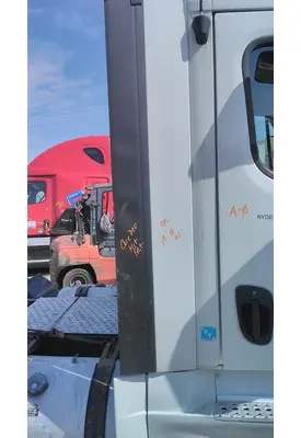 FREIGHTLINER CASCADIA 125 CAB EXTENSION