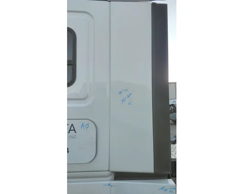 FREIGHTLINER CASCADIA 125 CAB EXTENSION