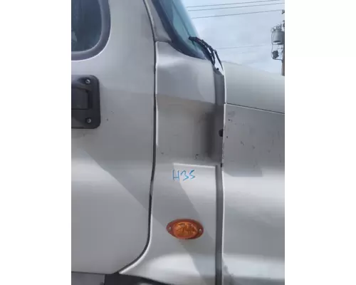 FREIGHTLINER CASCADIA 125 CAB EXTENSION