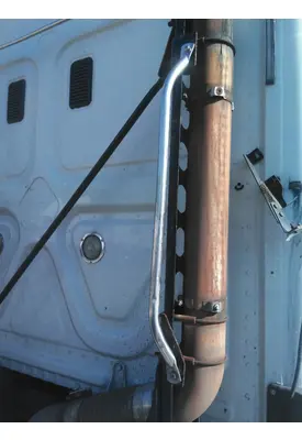 FREIGHTLINER CASCADIA 125 CAB HANDLE
