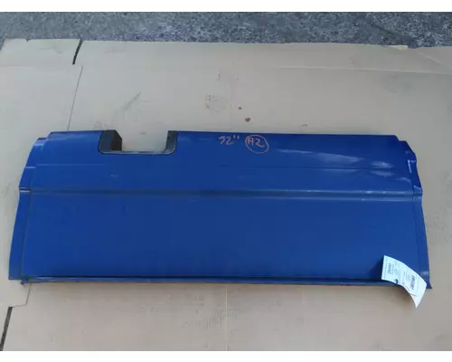 FREIGHTLINER CASCADIA 125 CAB SKIRTSIDE FAIRING