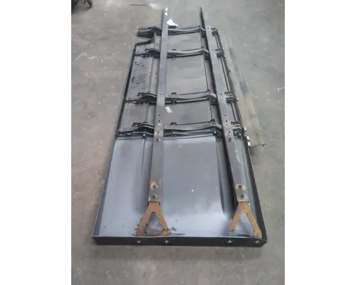 FREIGHTLINER CASCADIA 125 CAB SKIRTSIDE FAIRING