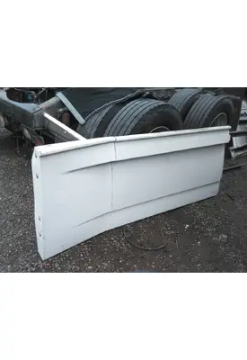 FREIGHTLINER CASCADIA 125 CAB SKIRT/SIDE FAIRING