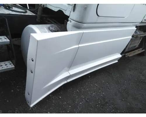 FREIGHTLINER CASCADIA 125 CAB SKIRTSIDE FAIRING