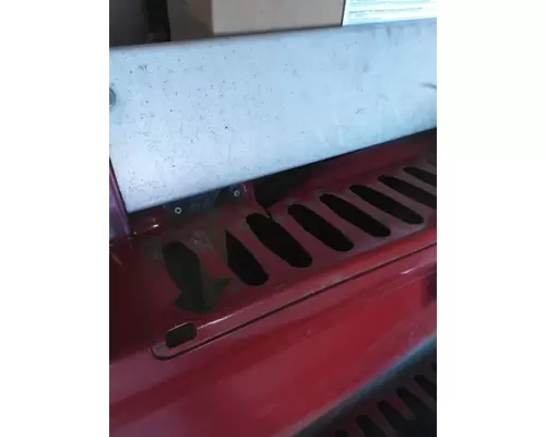 FREIGHTLINER CASCADIA 125 CAB SKIRTSIDE FAIRING