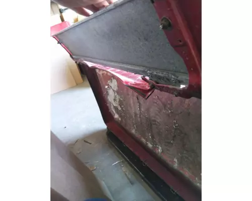 FREIGHTLINER CASCADIA 125 CAB SKIRTSIDE FAIRING