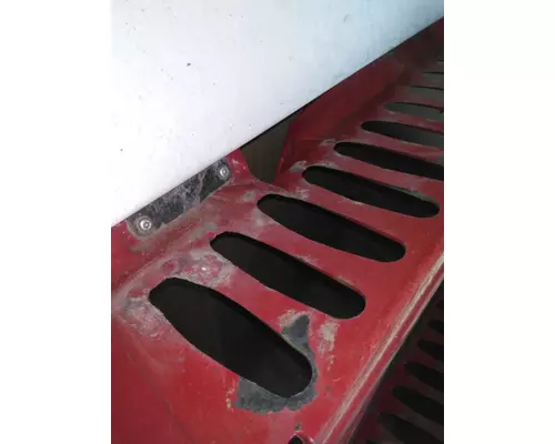 FREIGHTLINER CASCADIA 125 CAB SKIRTSIDE FAIRING
