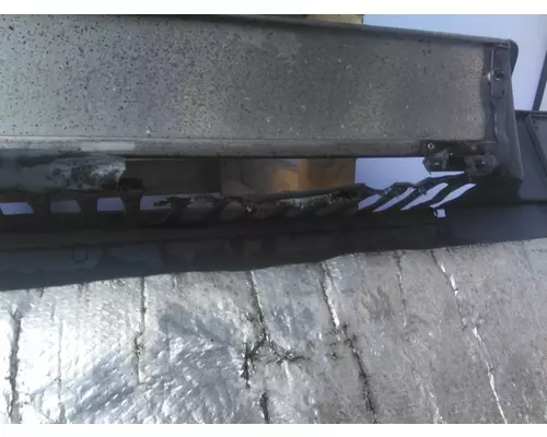 FREIGHTLINER CASCADIA 125 CAB SKIRTSIDE FAIRING