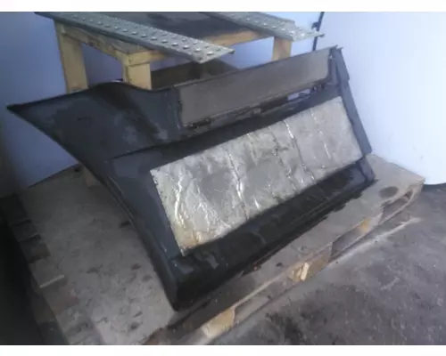 FREIGHTLINER CASCADIA 125 CAB SKIRTSIDE FAIRING