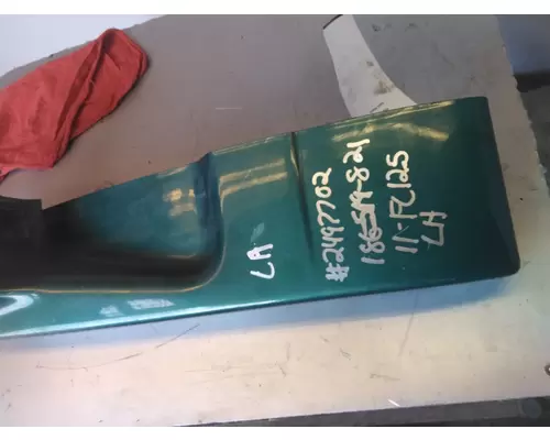 FREIGHTLINER CASCADIA 125 CAB SKIRTSIDE FAIRING