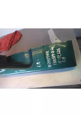 FREIGHTLINER CASCADIA 125 CAB SKIRT/SIDE FAIRING