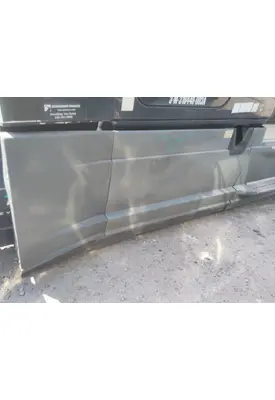 FREIGHTLINER CASCADIA 125 CAB SKIRT/SIDE FAIRING