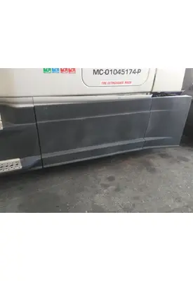 FREIGHTLINER CASCADIA 125 CAB SKIRT/SIDE FAIRING