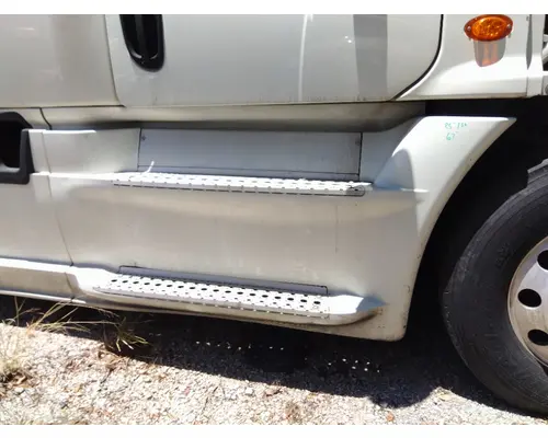 FREIGHTLINER CASCADIA 125 CAB SKIRTSIDE FAIRING