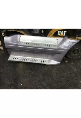 FREIGHTLINER CASCADIA 125 CAB SKIRT/SIDE FAIRING