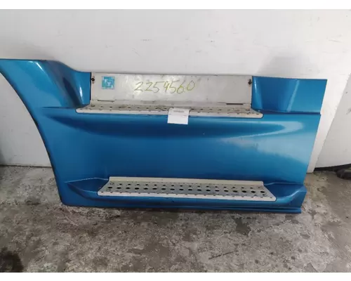 FREIGHTLINER CASCADIA 125 CAB SKIRTSIDE FAIRING