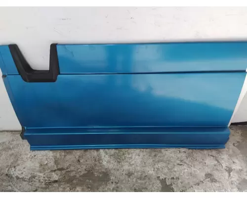 FREIGHTLINER CASCADIA 125 CAB SKIRTSIDE FAIRING