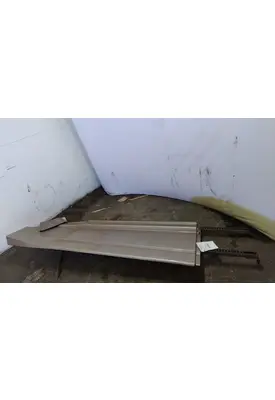 FREIGHTLINER CASCADIA 125 CAB SKIRT/SIDE FAIRING