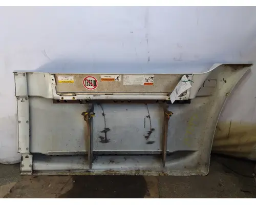 FREIGHTLINER CASCADIA 125 CAB SKIRTSIDE FAIRING
